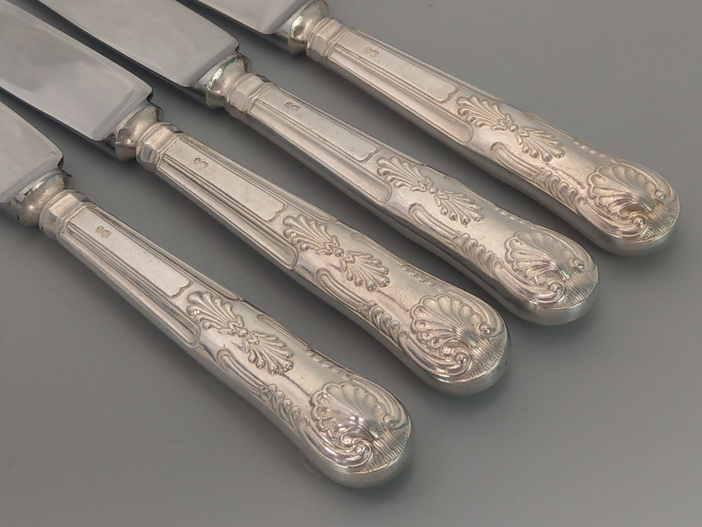 Viners Cutlery Table Knives Set of 4 Sterling Silver Handle E. Viner c.1962