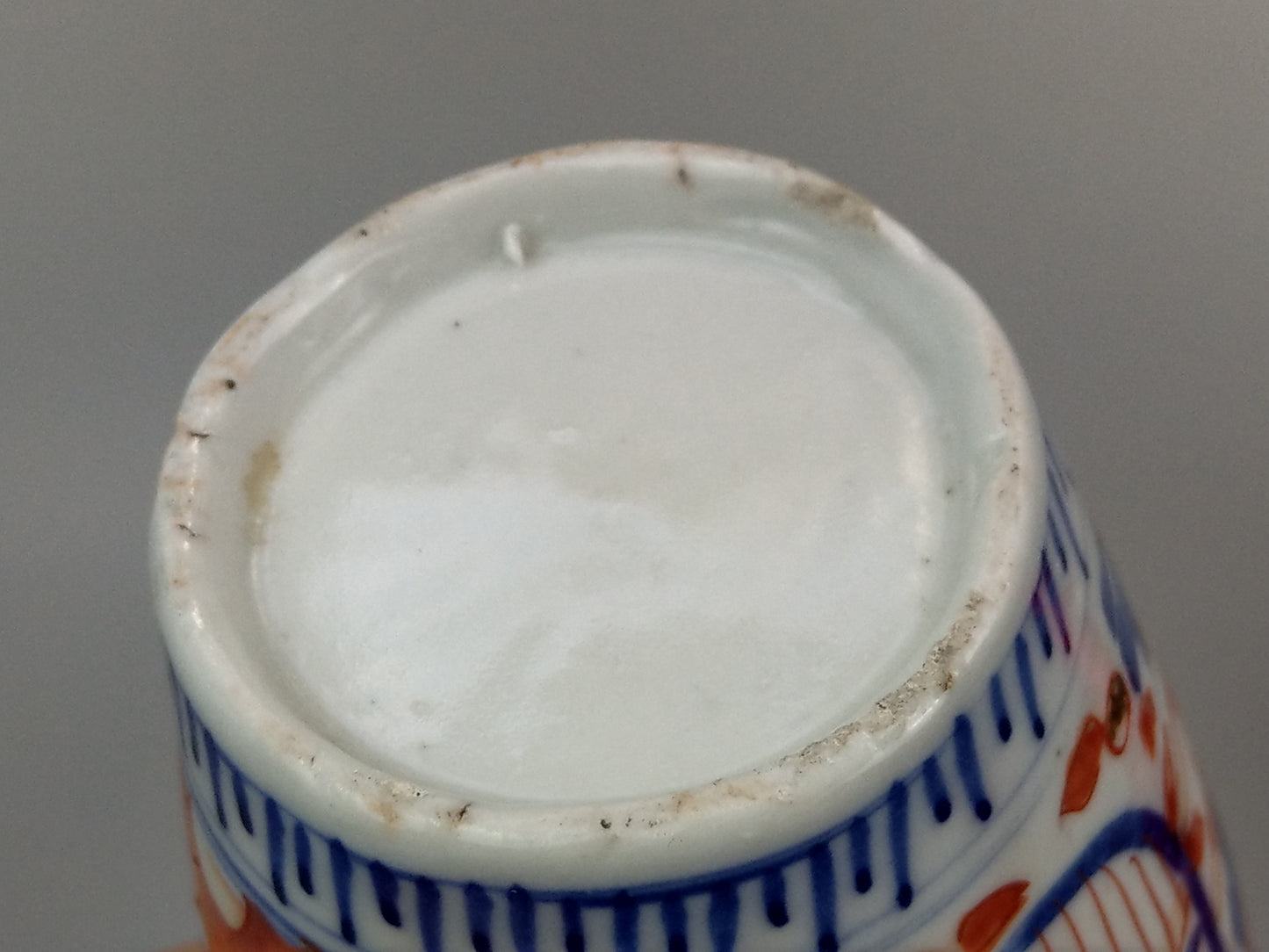 Antique Imari Japanese vase Floral with cartouche