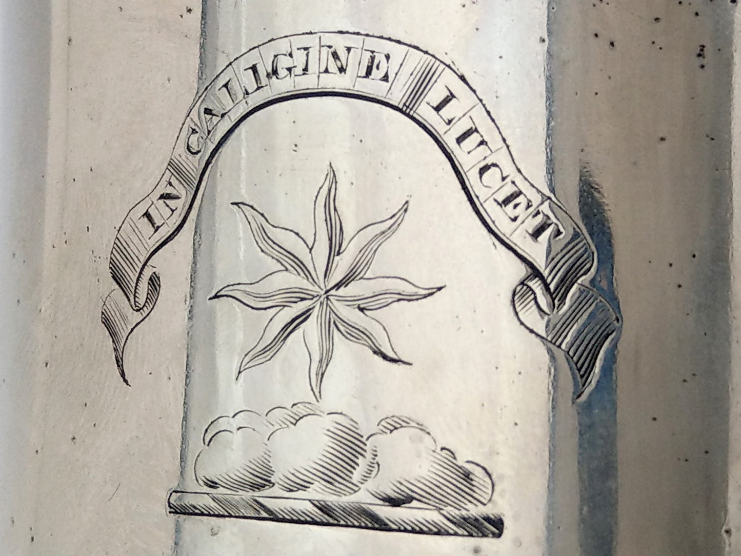 Antique Tankard with Lid – Motto "In Caligine Lucent" –  Family Crest by Thomas Wilkinson