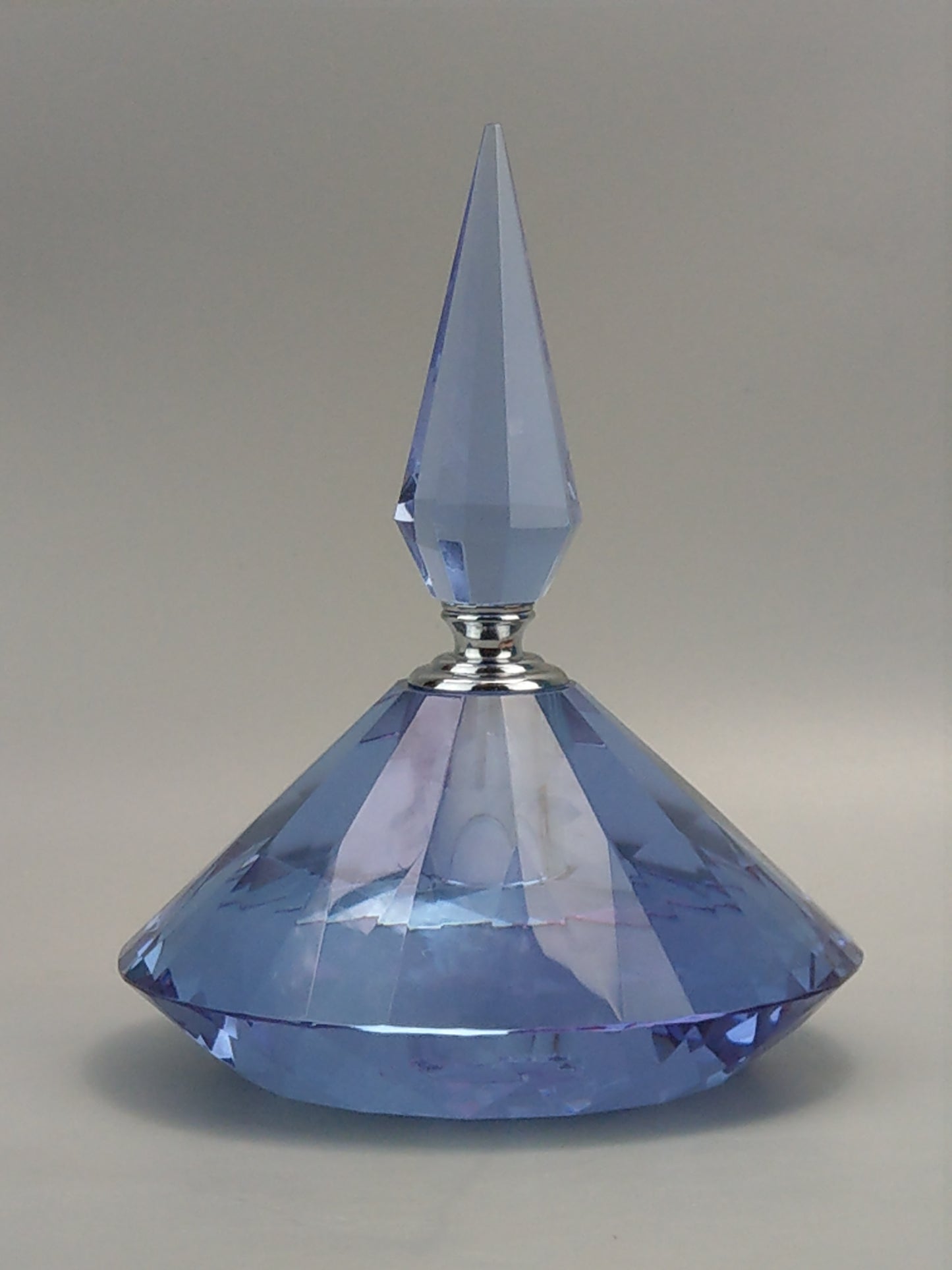 Large Amethyst Blue Facet-Cut Crystal Glass Perfume Bottle Diamond-Shaped Art Glass