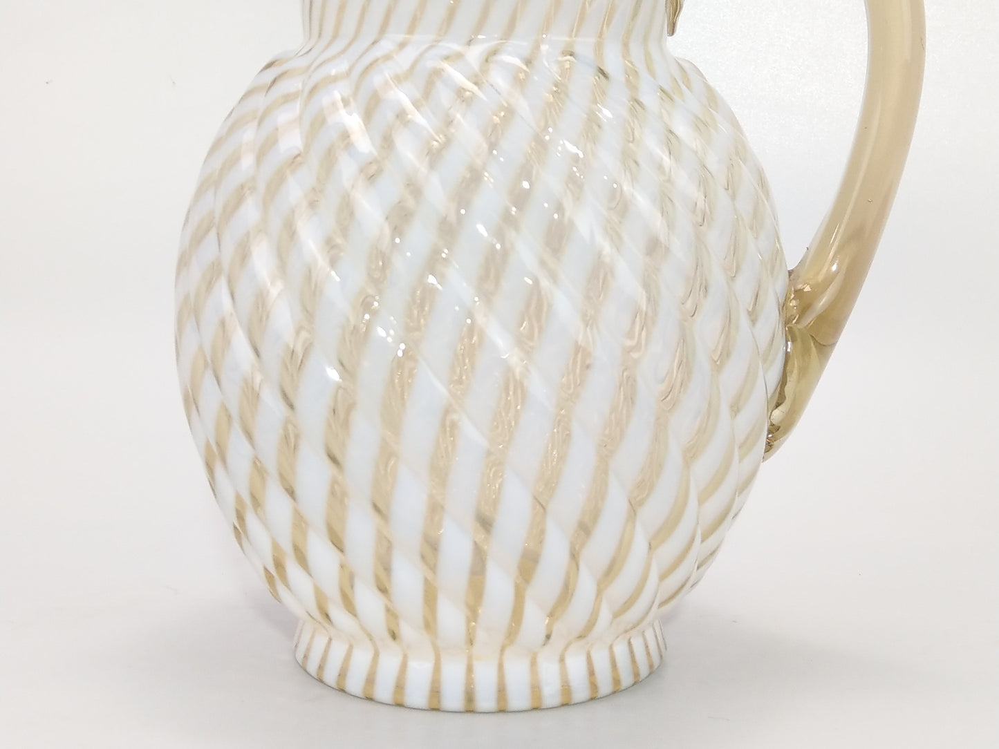 Vaseline Opalescent Glass Pitcher Reverse Swirl Buckeye No. 528