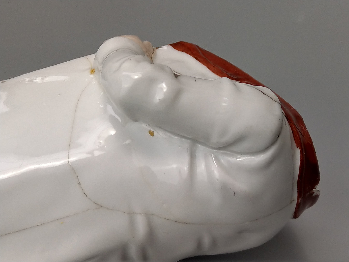 Nodding head figurine: Gentleman with umbrella, German bisque porcelain