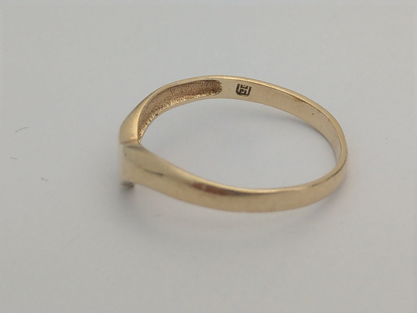 Delicate 9ct Gold wishbone-heart signet band ring by DJ Hill