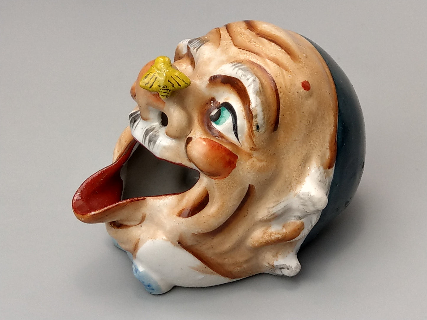 Smoking Head Ashtray - Gentleman with Bee - Novelty Ashtray, Japan