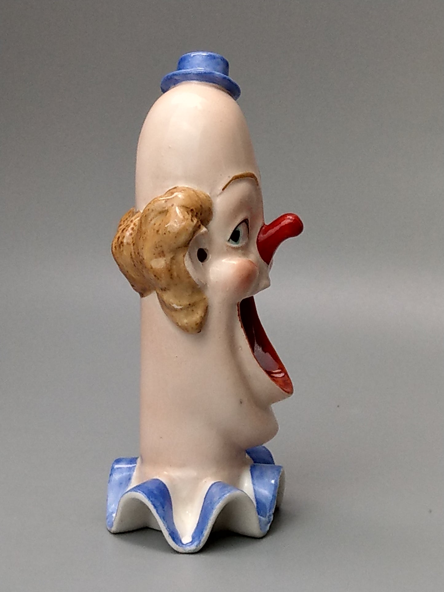 Smoking Head Clown Blue Ruff in Schäfer Vater Style.