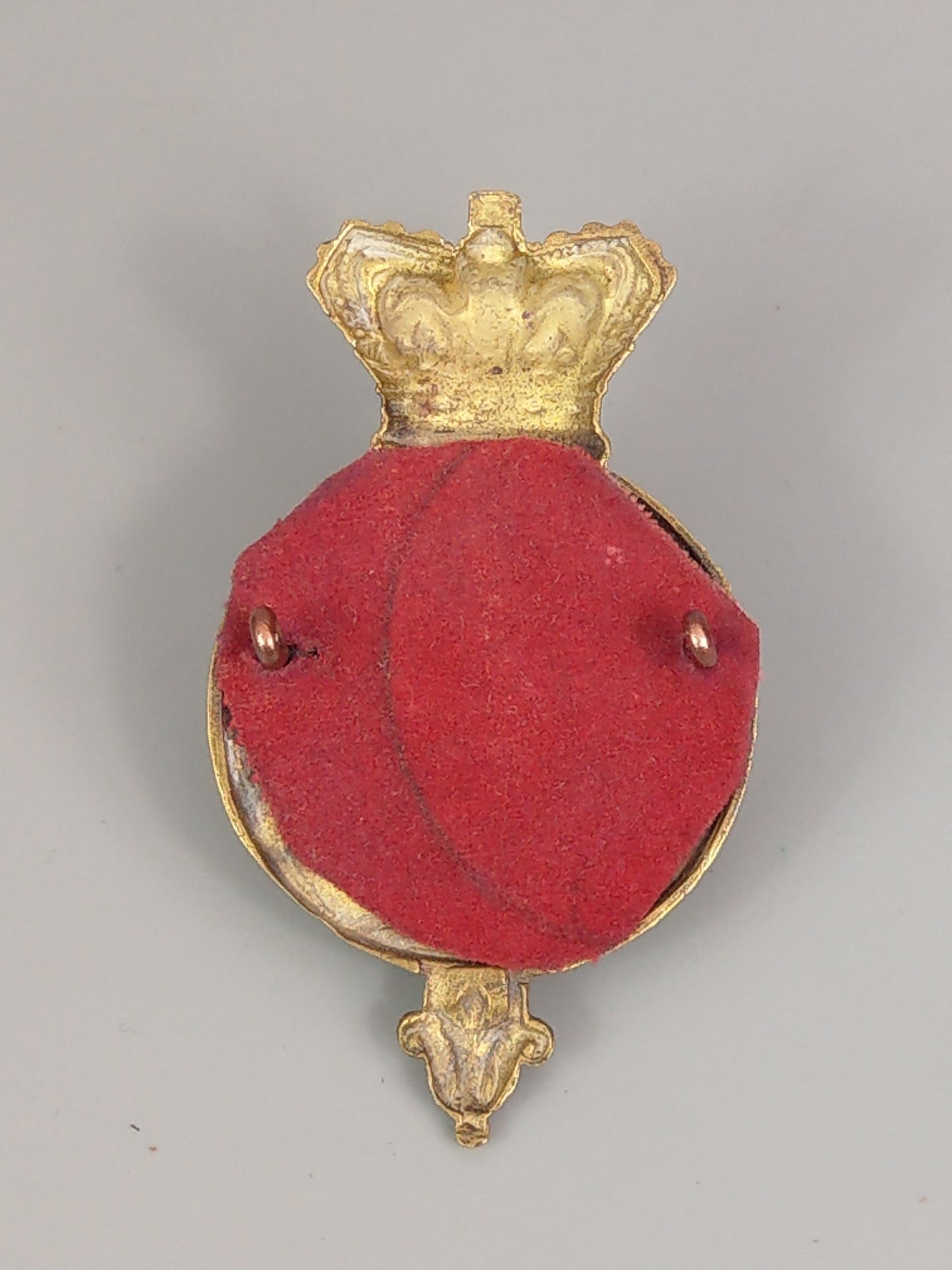 35th Royal Sussex Regiment of Foot Victorian Glengarry Cap Badge