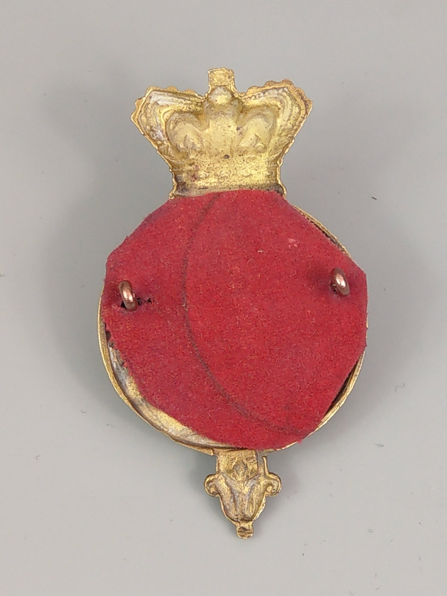 35th Royal Sussex Regiment of Foot Victorian Glengarry Cap Badge