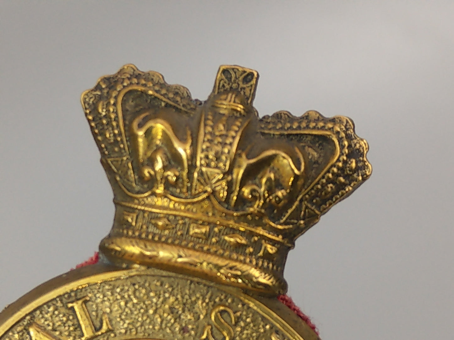35th Royal Sussex Regiment of Foot Victorian Glengarry Cap Badge