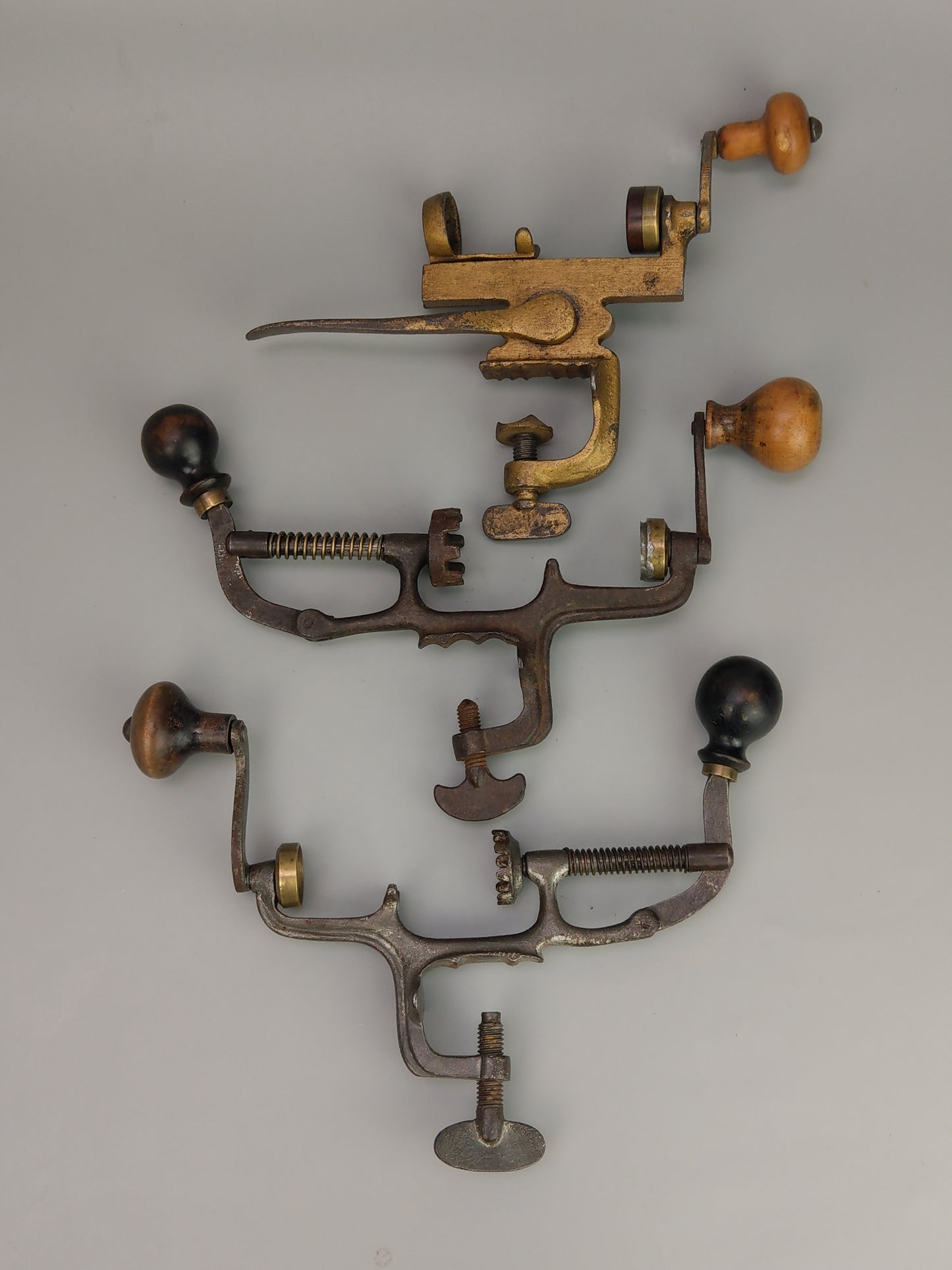 Antique shotgun cartridge loader Sixteen Bore vice mounted tool