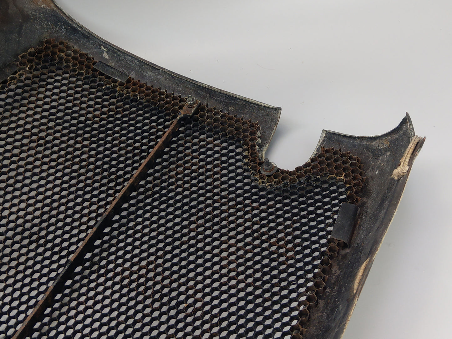 Art |deco Car Grille Morris Truck 10 CWT Radiator Grille with honeycomb