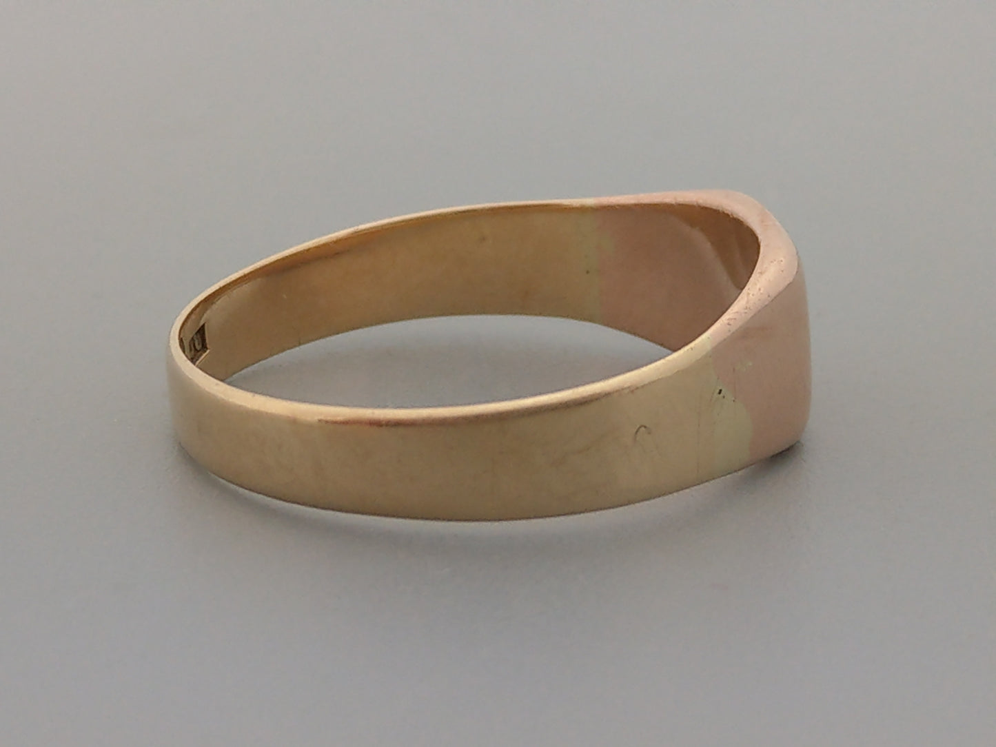 Antique 9ct Mix Rose Gold Gypsy set signet ring with diamond