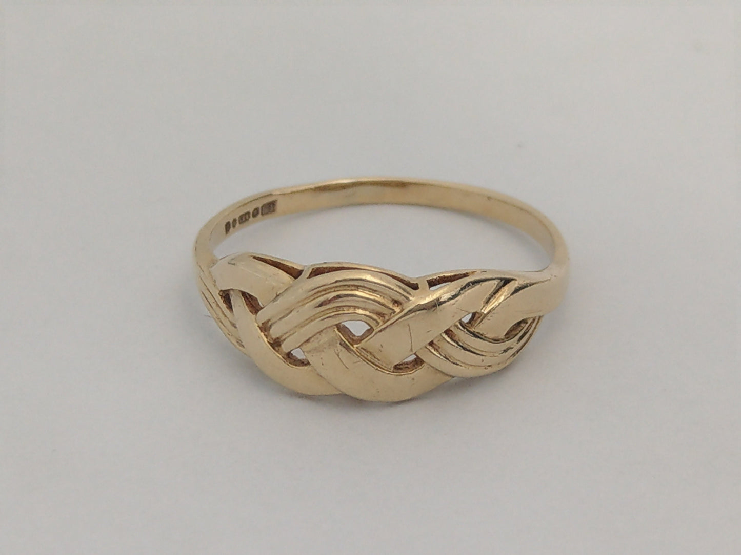 Vintage 9ct Gold ring Celtic braided knot size N