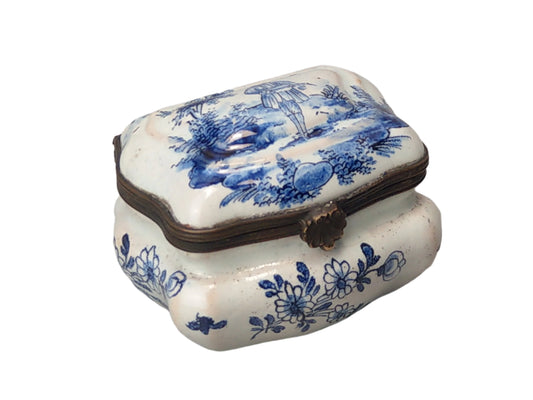 18th Century Delft Hinged Lid Box in manner of Adriaen Pynacker