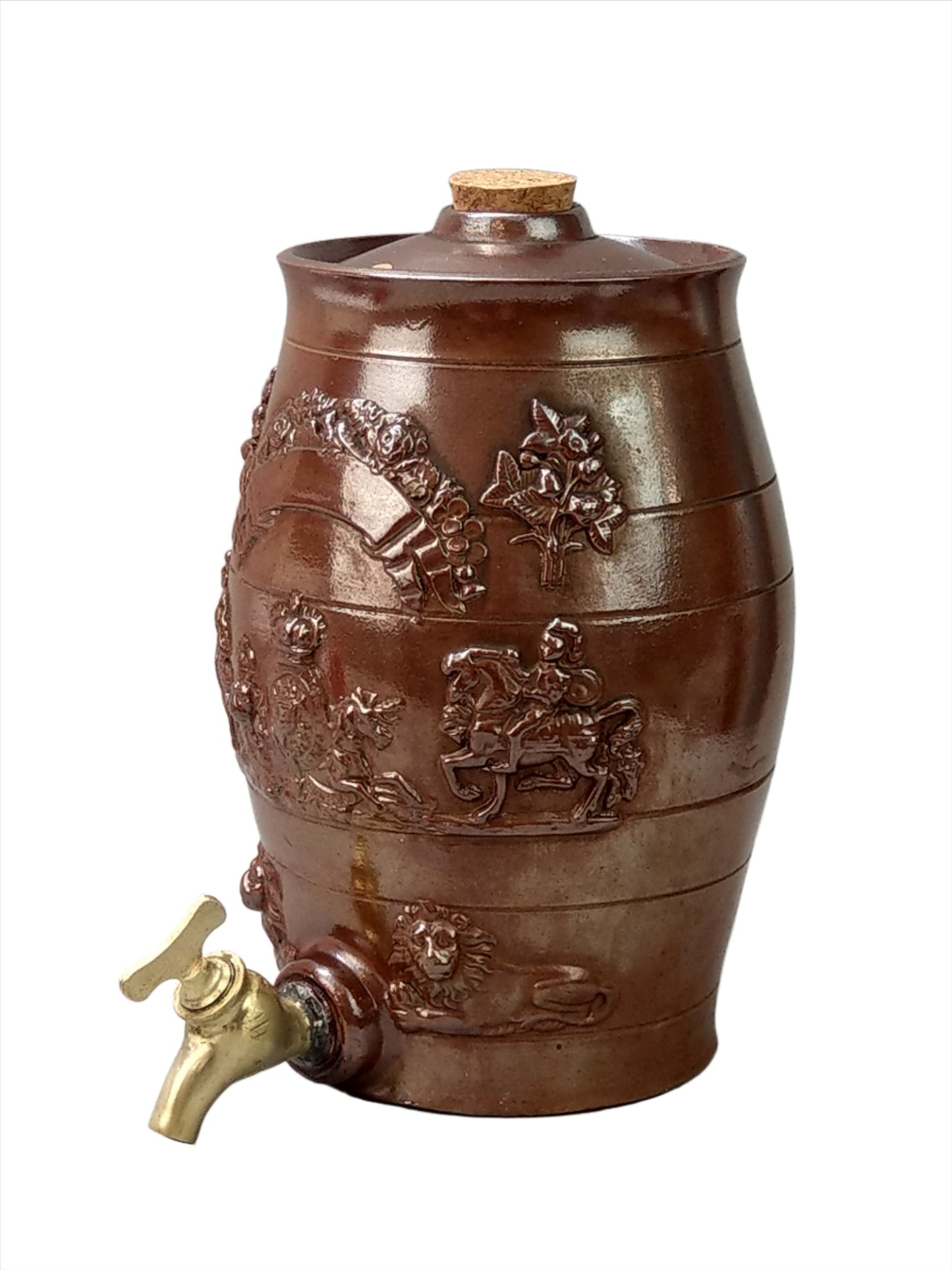 Stoneware Large Barrel with Brass Tap: Lions and Coat of Arms "Dieu et Mon Droit" 