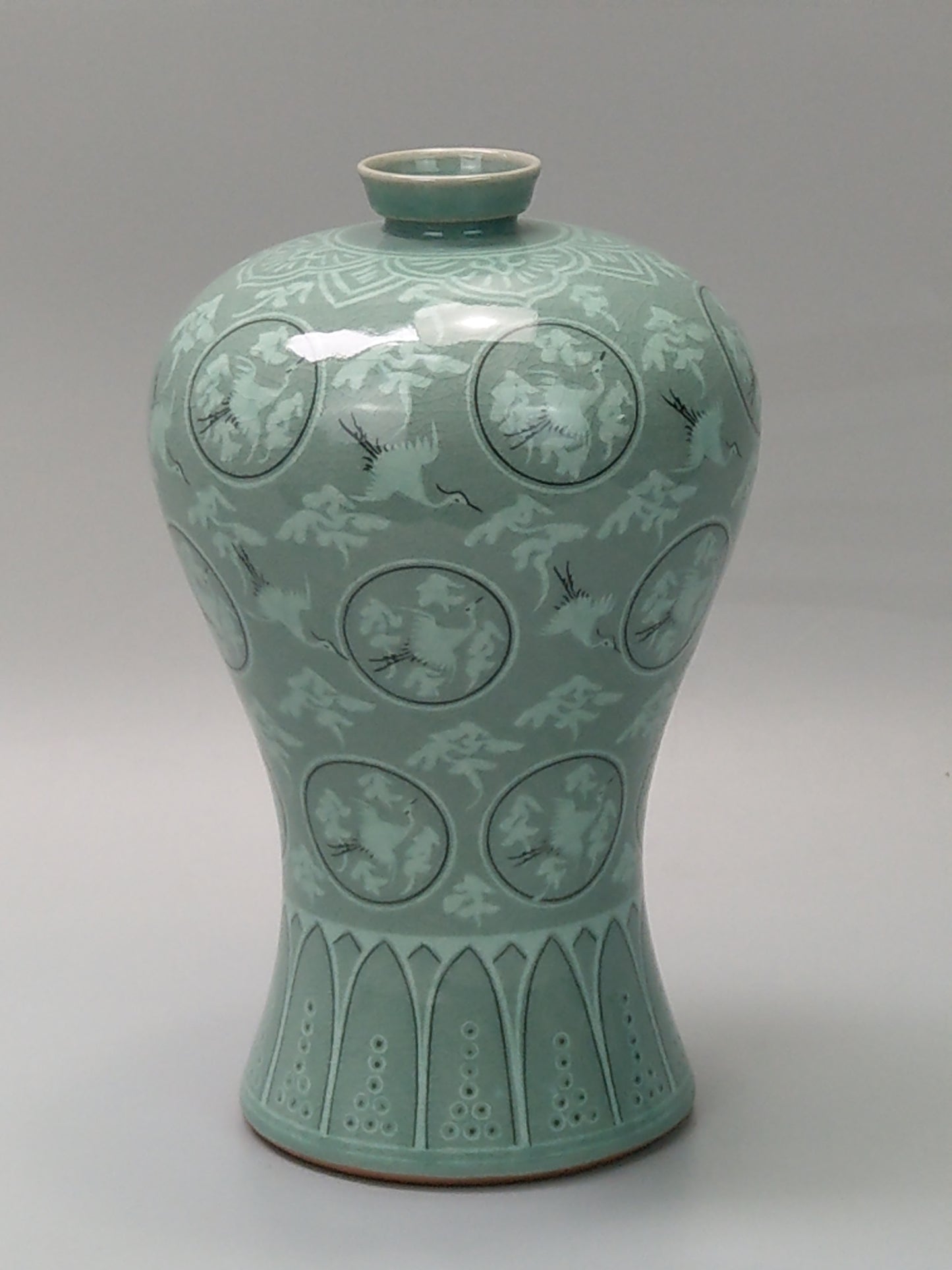 Large Korean Celadon Meiping Vase with Cranes 20th century