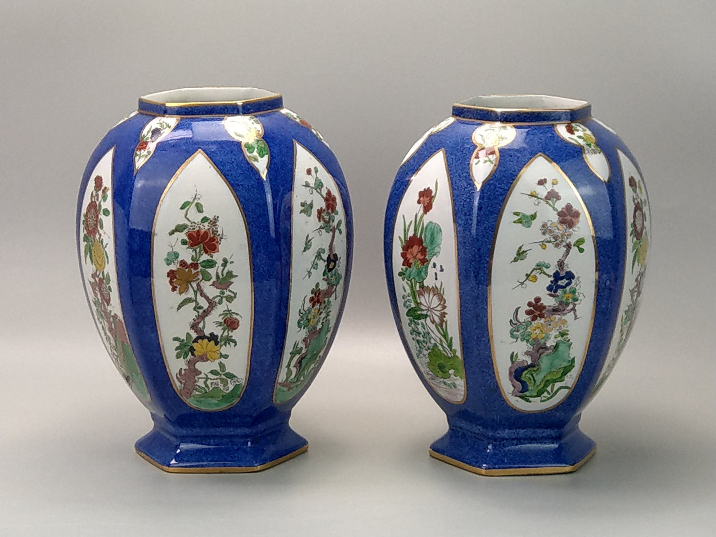 Large Temple Jars Kang Hsi Wilton Wear Harley Jones Blue with Famille Verte design