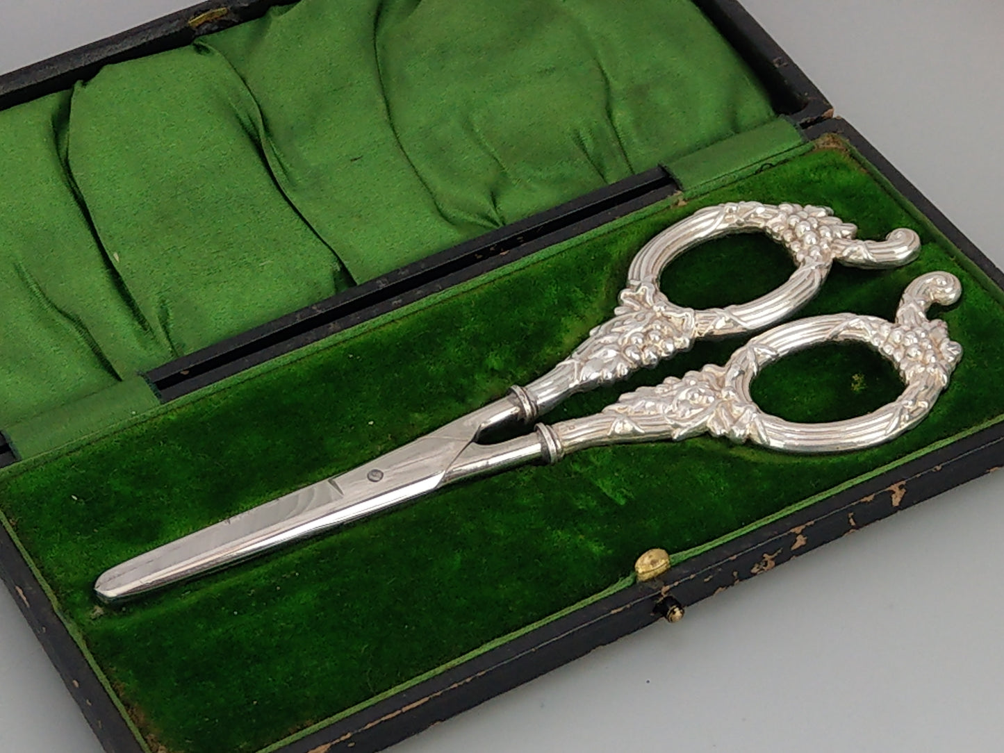 Silver Grape Scissors by Levi & Salaman 1907 with original case