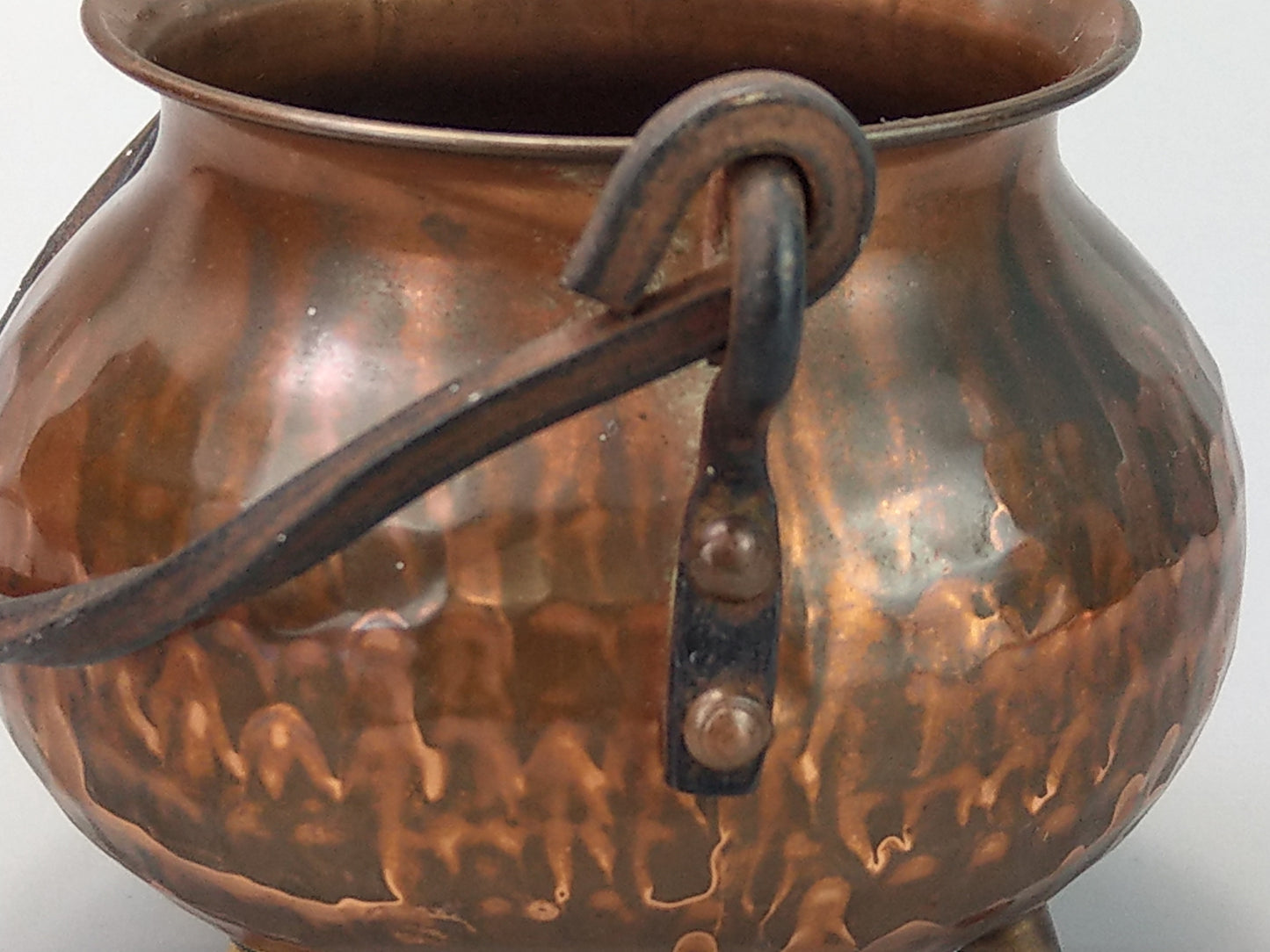 Small cauldron hammered copper with twisted wrought iron handle