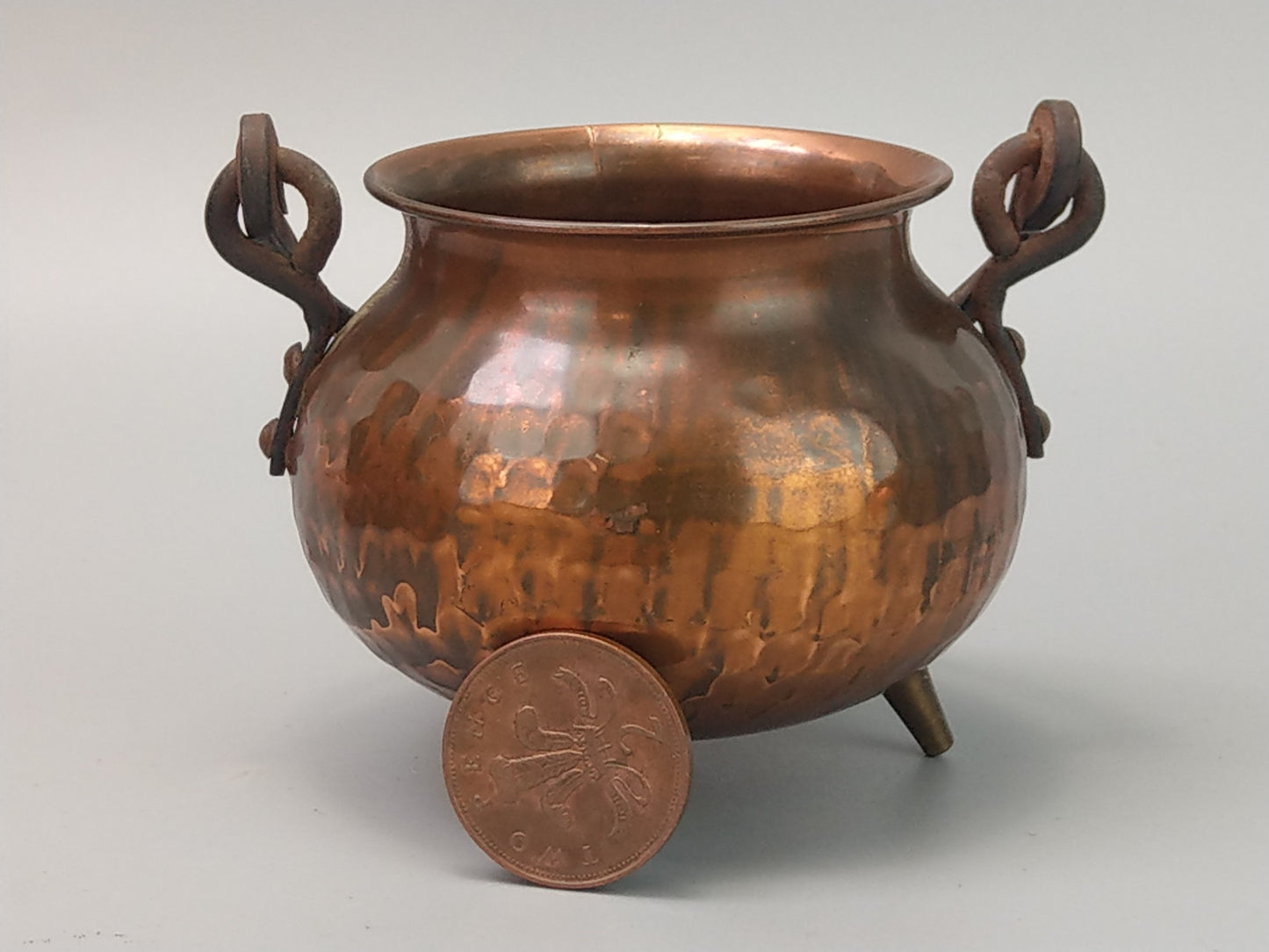 Small cauldron hammered copper with twisted wrought iron handle