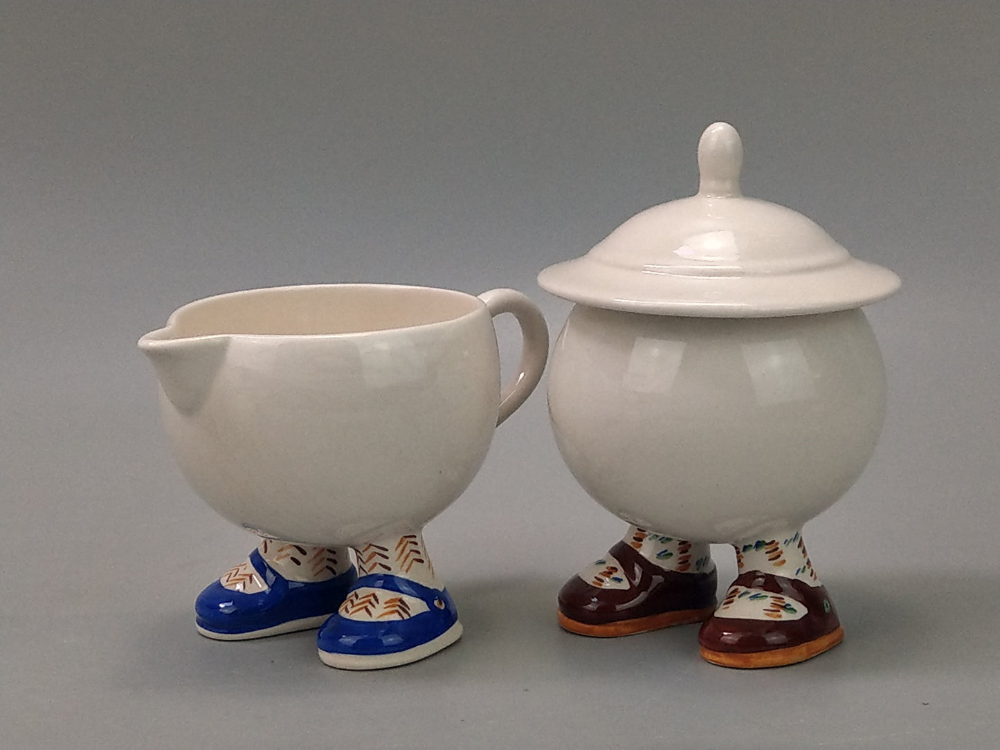 Carlton Ware Tea Set Walking Ware with Salt and Pepper Shakers