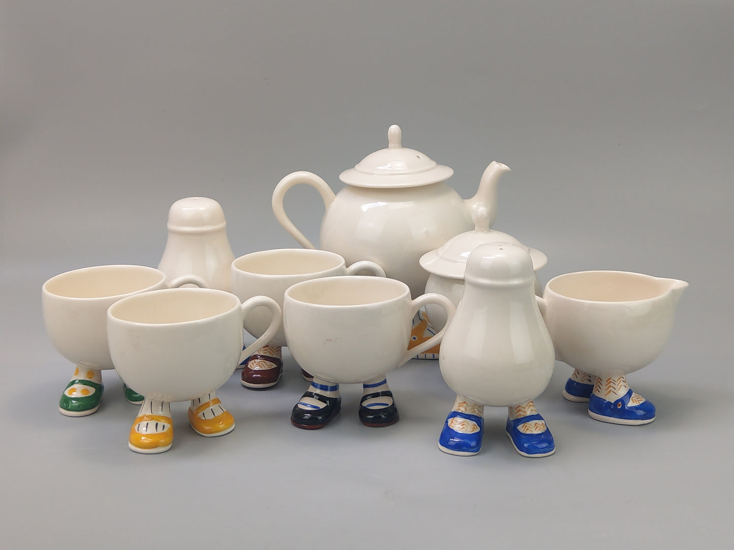 Carlton Ware Tea Set Walking Ware with Salt and Pepper Shakers