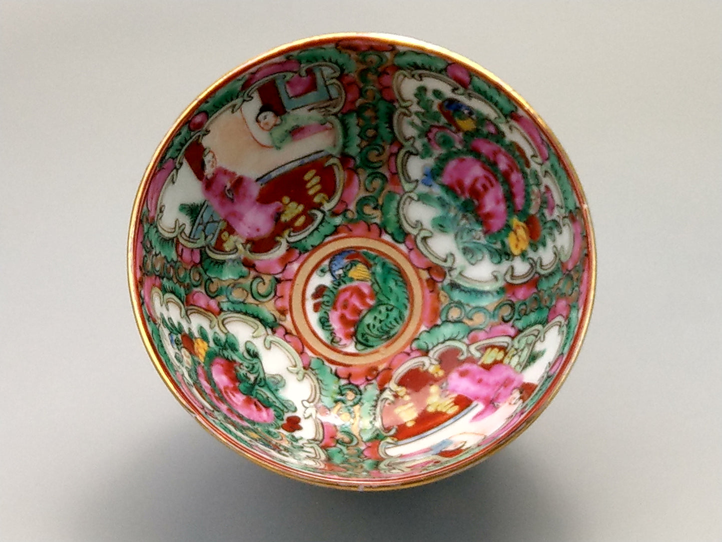 Chinese Rice Bowl Medalion Famille Rose c1900