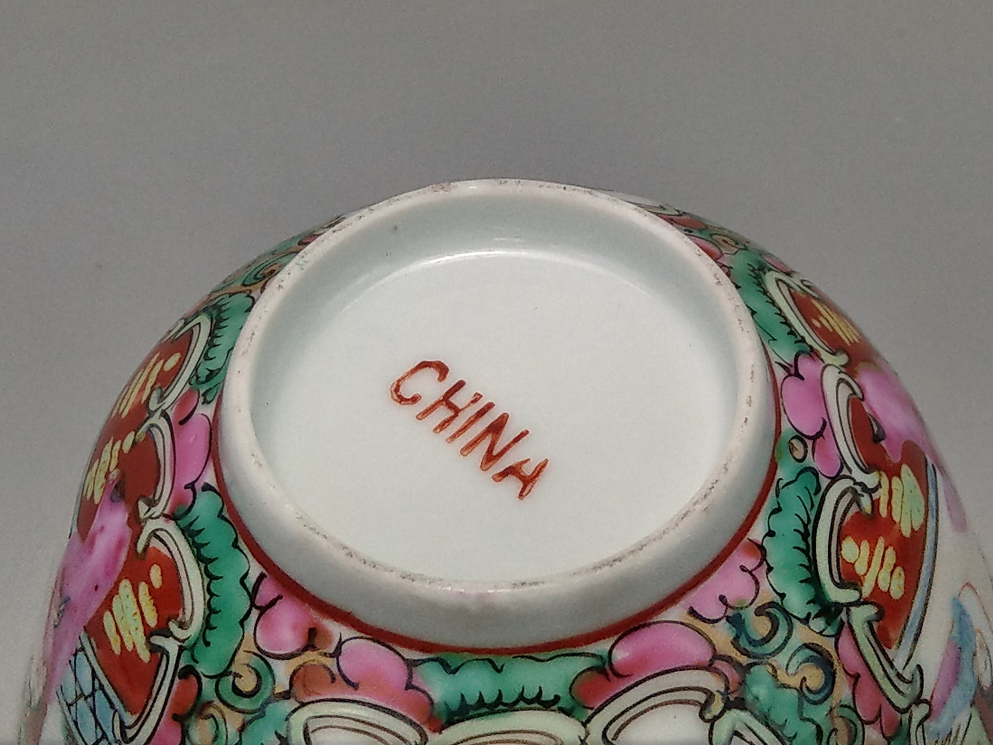 Chinese Rice Bowl Medalion Famille Rose c1900