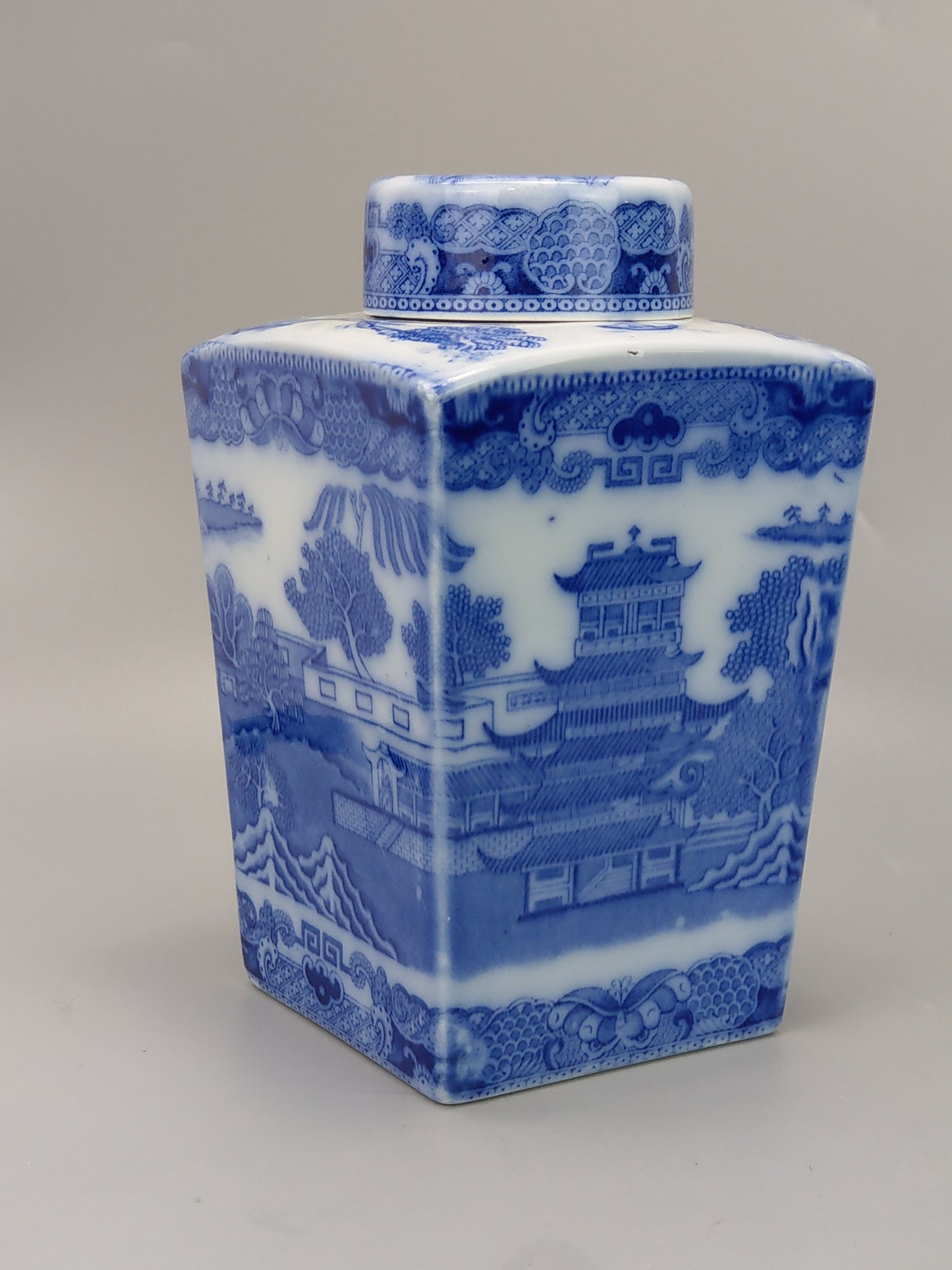 Blue Willow Porcelain Tea Caddy Ringtons