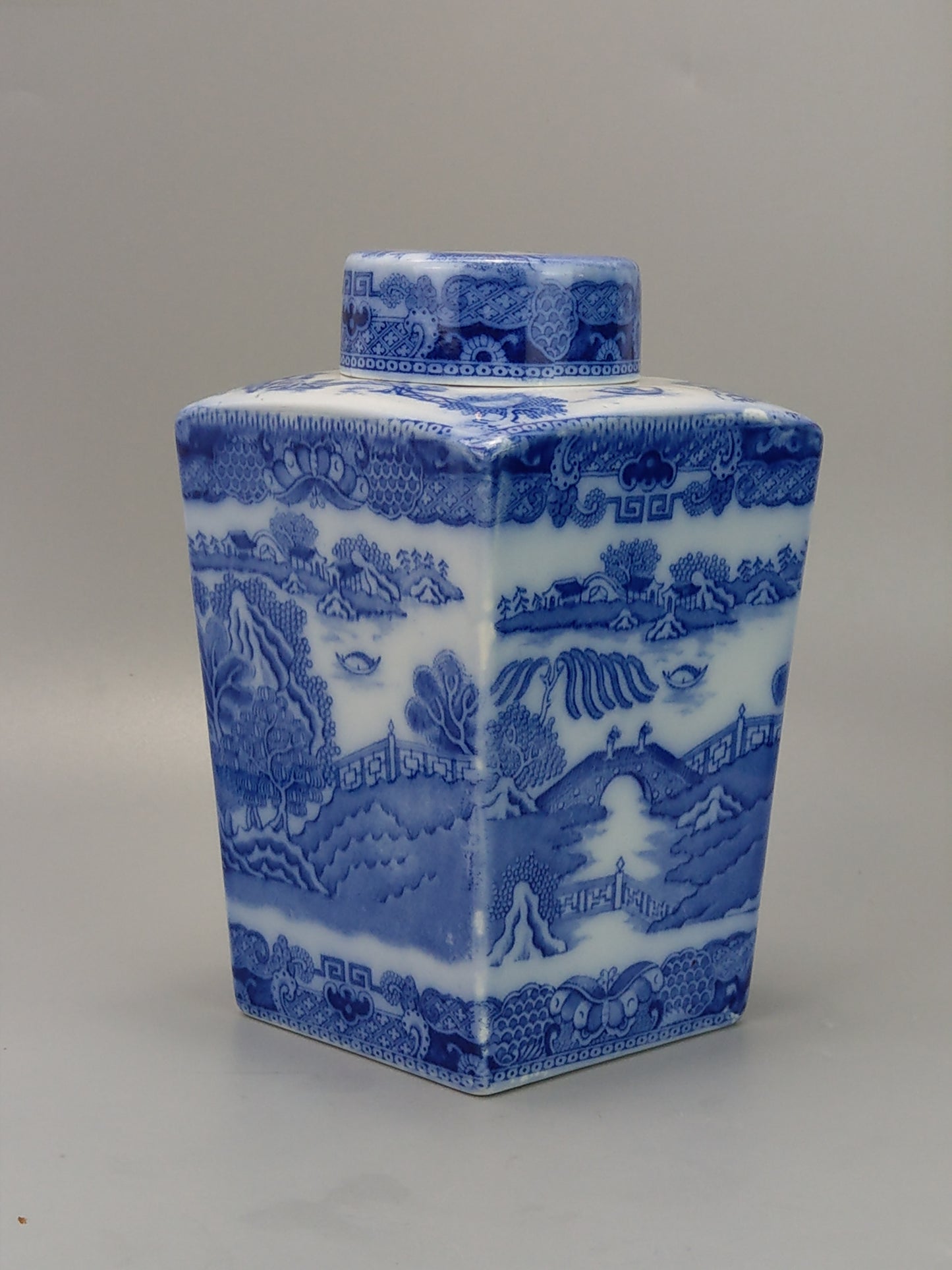 Blue Willow Porcelain Tea Caddy Ringtons