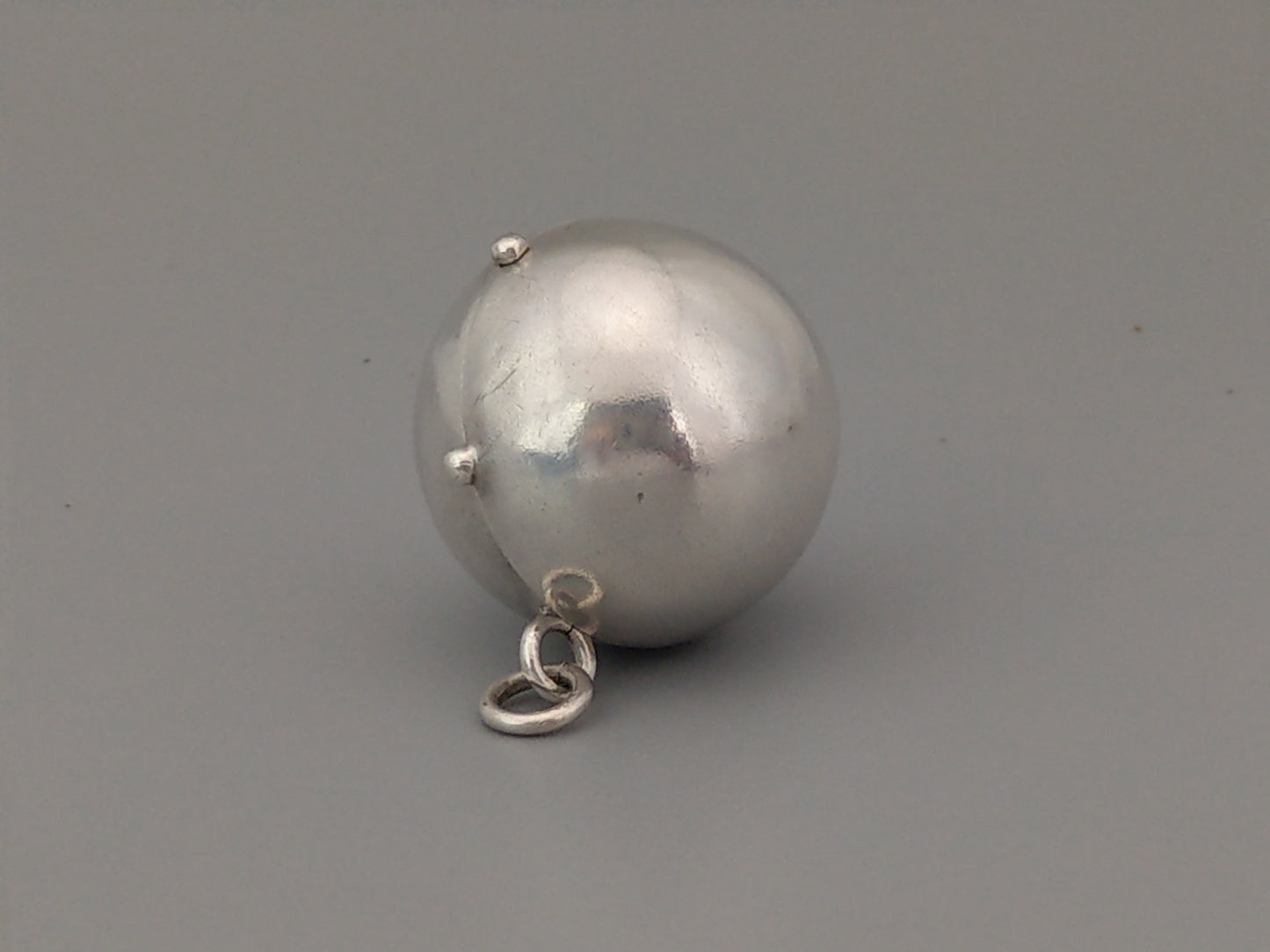 Sterling Silver Victorian Spherical Photo Locket