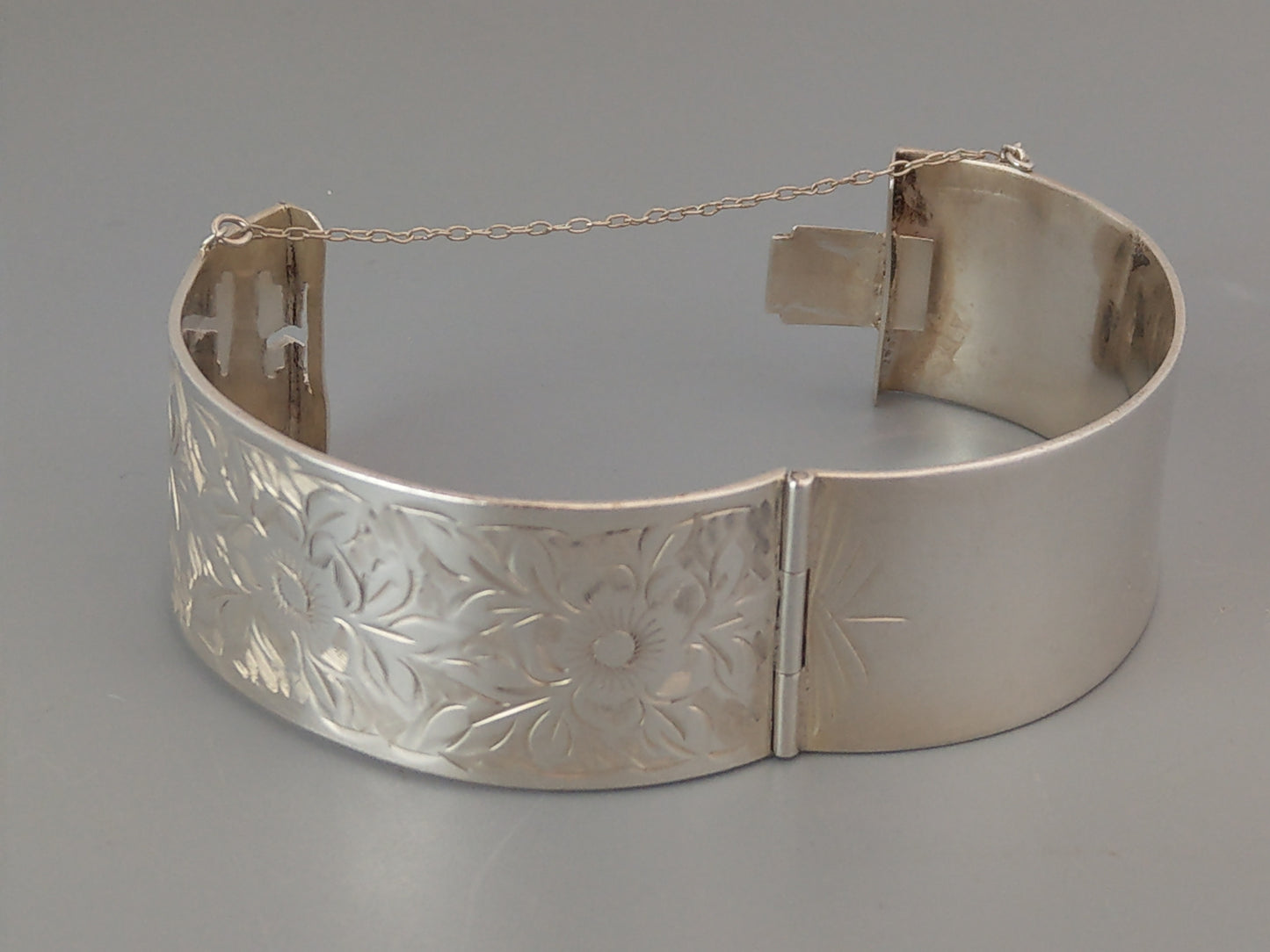 Sterling Silver Thick Bangle with etched flowers by Bracelon 60s