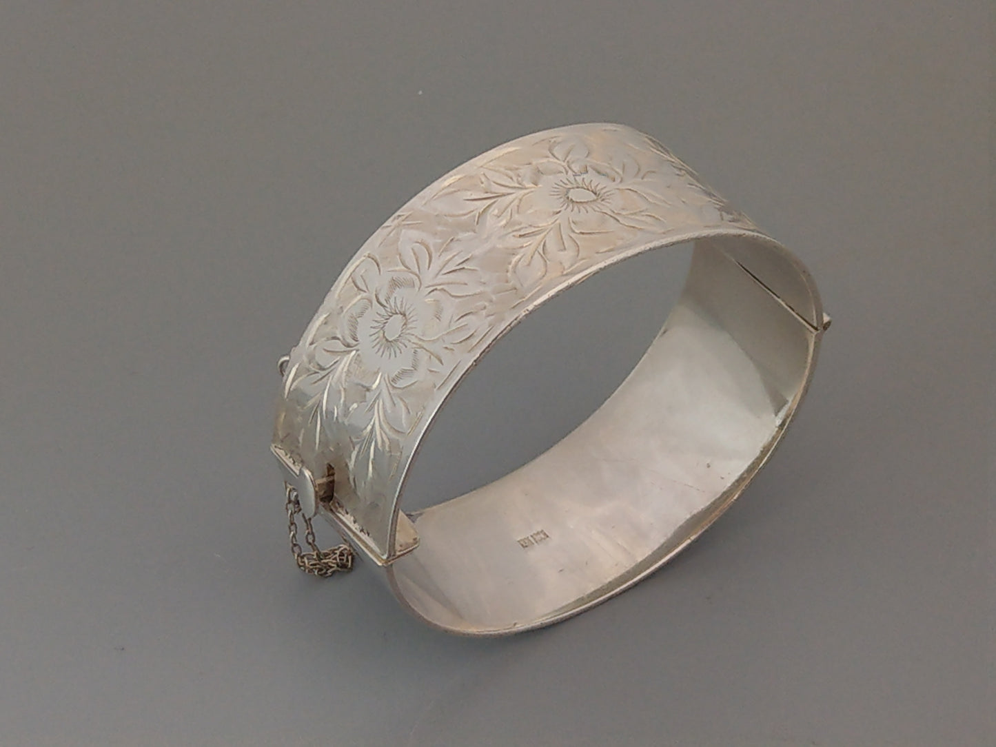 Sterling Silver Thick Bangle with etched flowers by Bracelon 60s