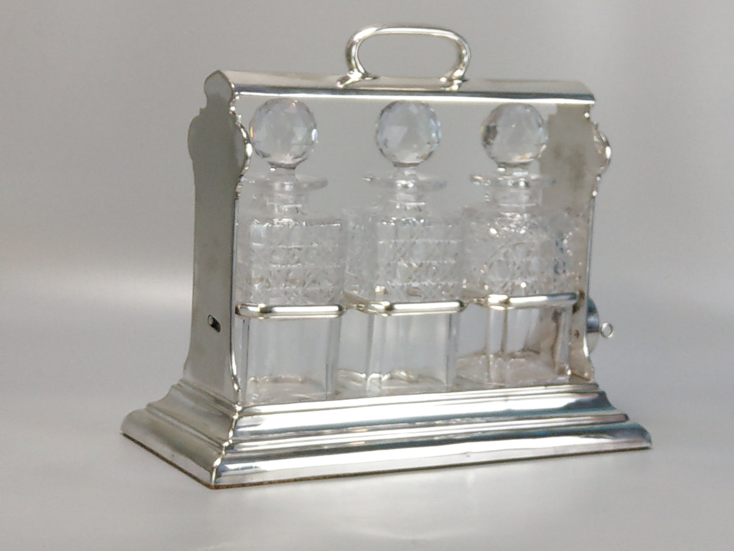 Silver plated Tantalus Holdfast Wallker & Hall