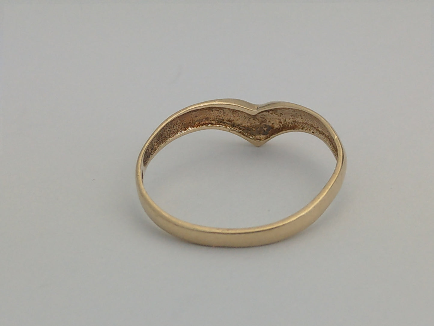 Simple 9ct Gold wishbone-heart signet band ring by DJ Hill