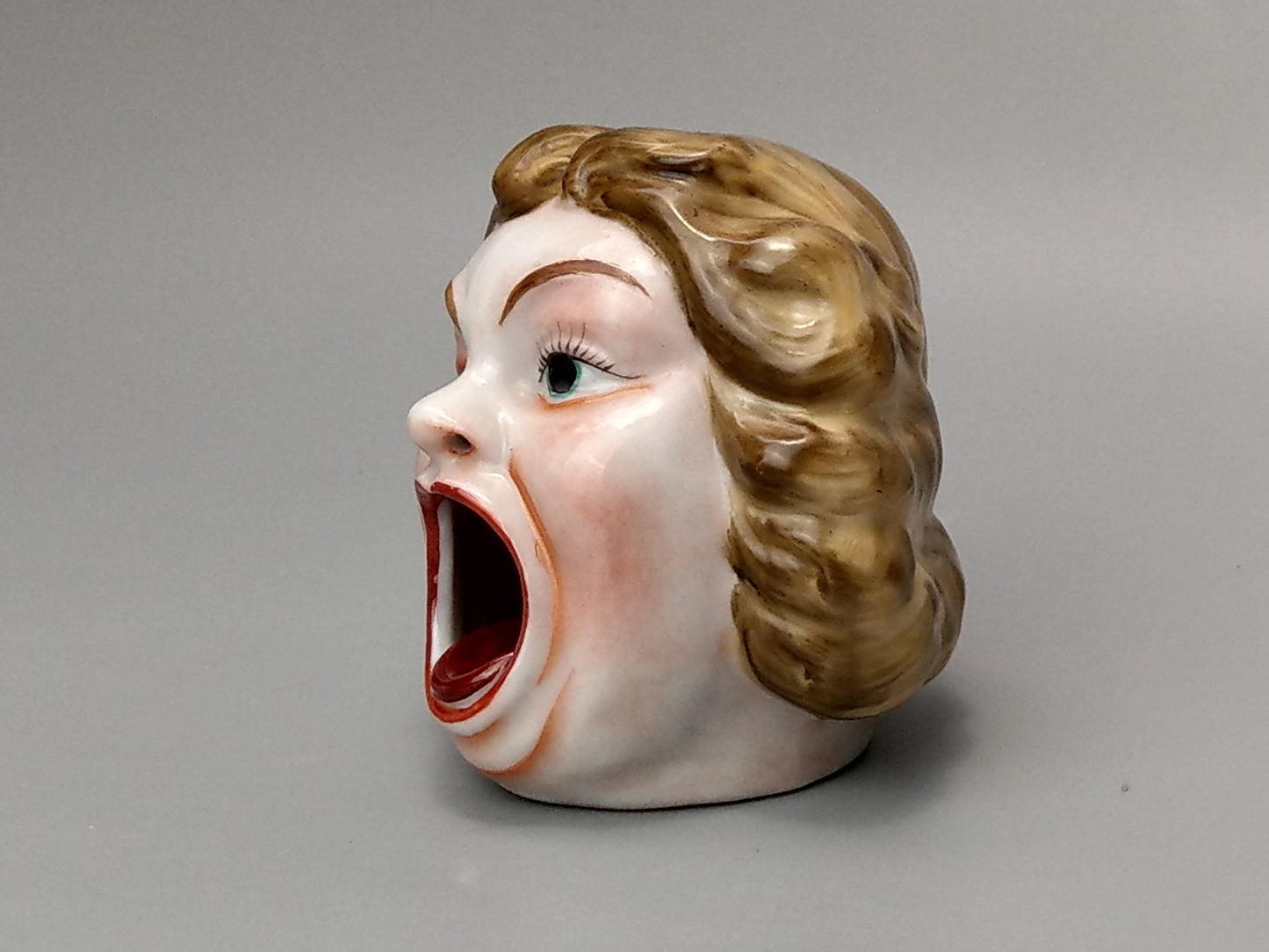 Smoking Head Ashtray Screaming Girl Japanese Novelty Ashtray, Occupied Japan