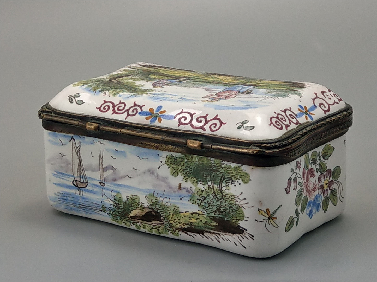 Antique French faience trinket box painted romantic scene c1780