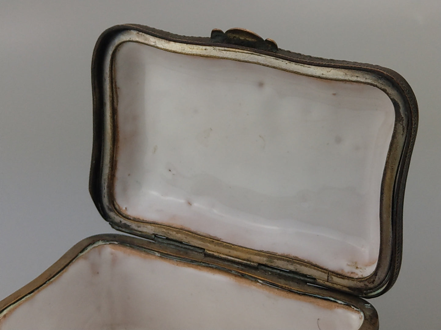 Antique French faience trinket box painted romantic scene c1780