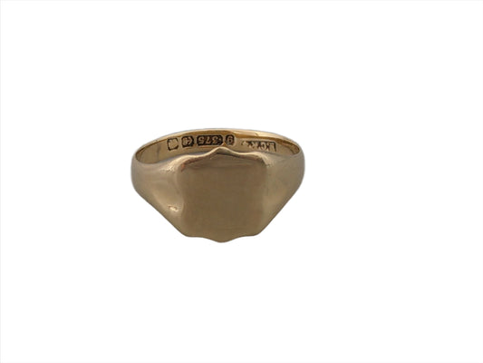 Shield-shaped 9ct gold Ladies signet ring by William Greenwood & Sons c1934