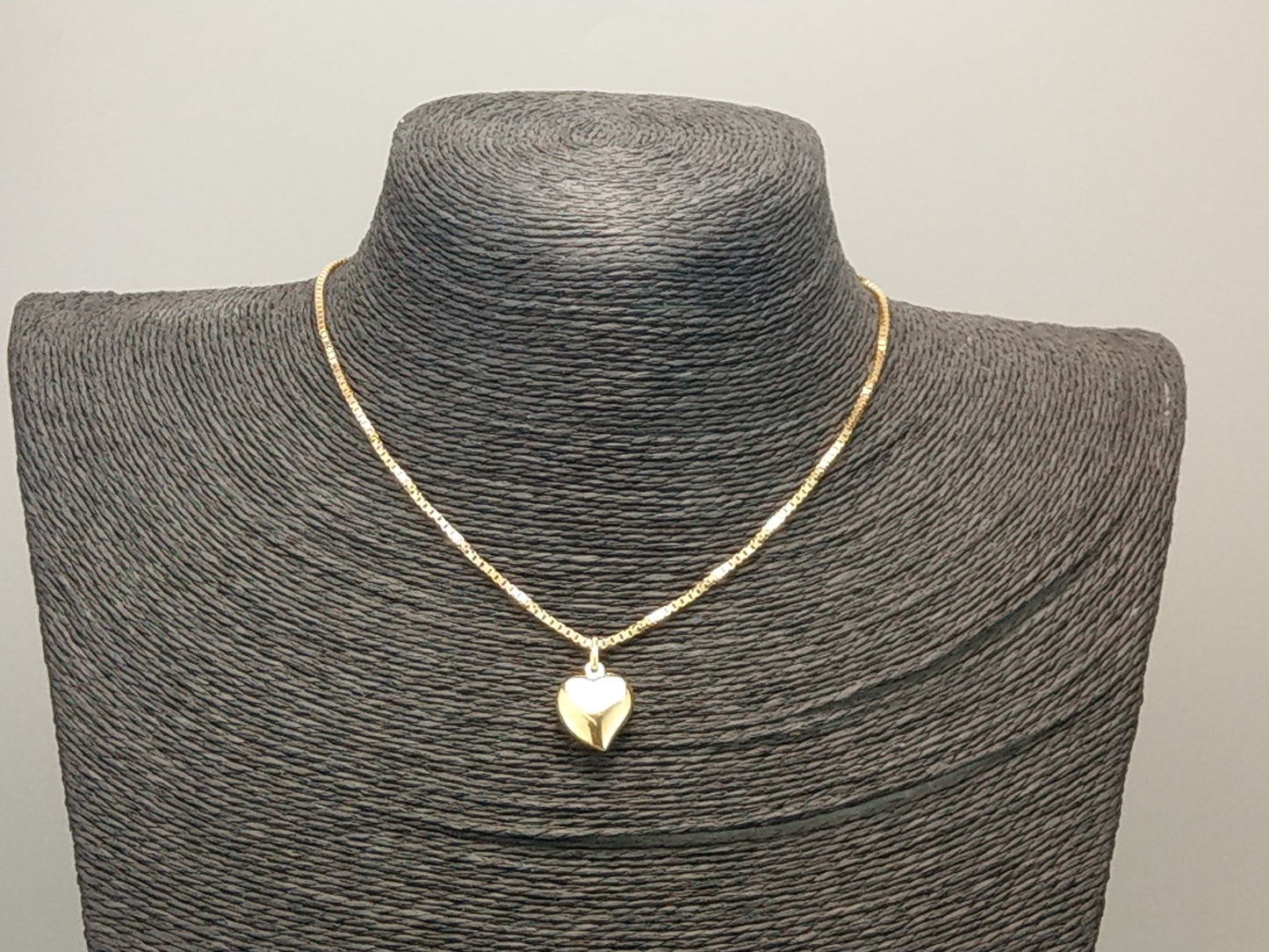 Puffed 9ct Gold Heart Pendant