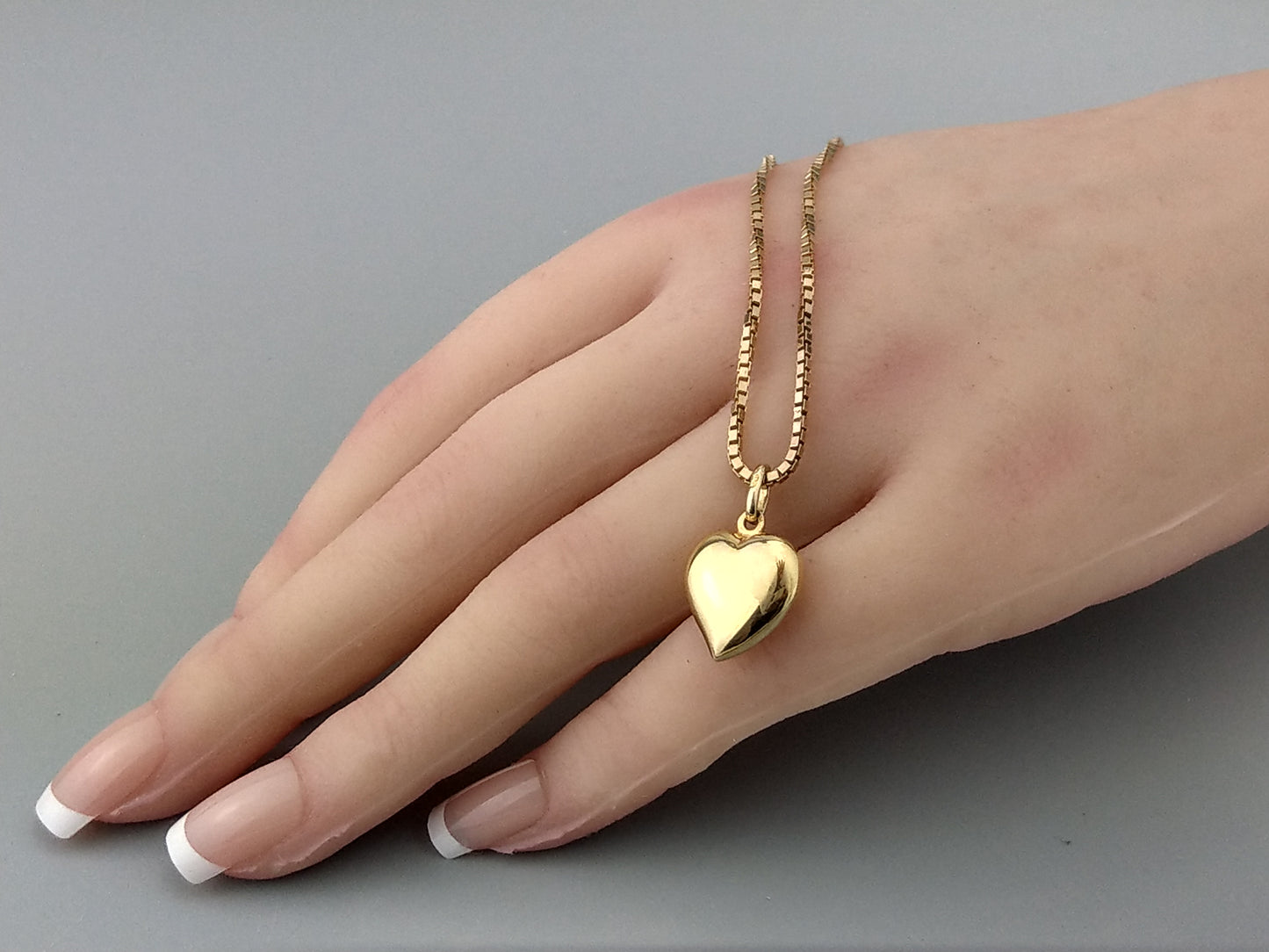 Puffed 9ct Gold Heart Pendant