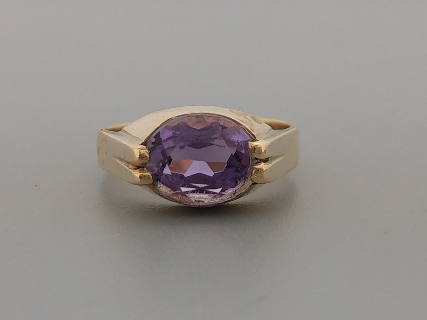 Large 9ct ring set with oval cut Amethyst