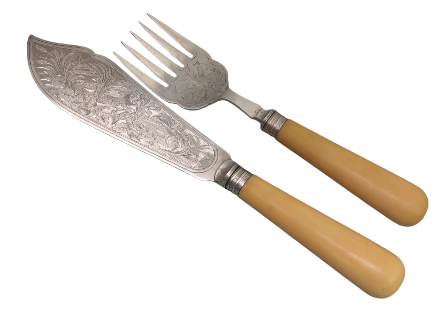 Victorian Engraved Fish Servers with Chunky bone Handle by William Briggs