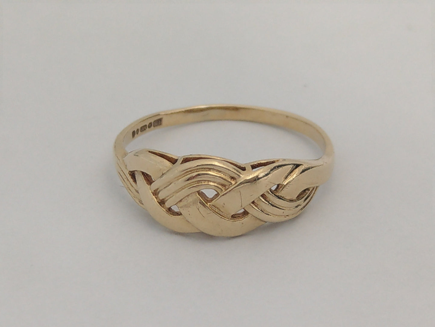 Vintage 9ct Gold ring Celtic braided knot size N