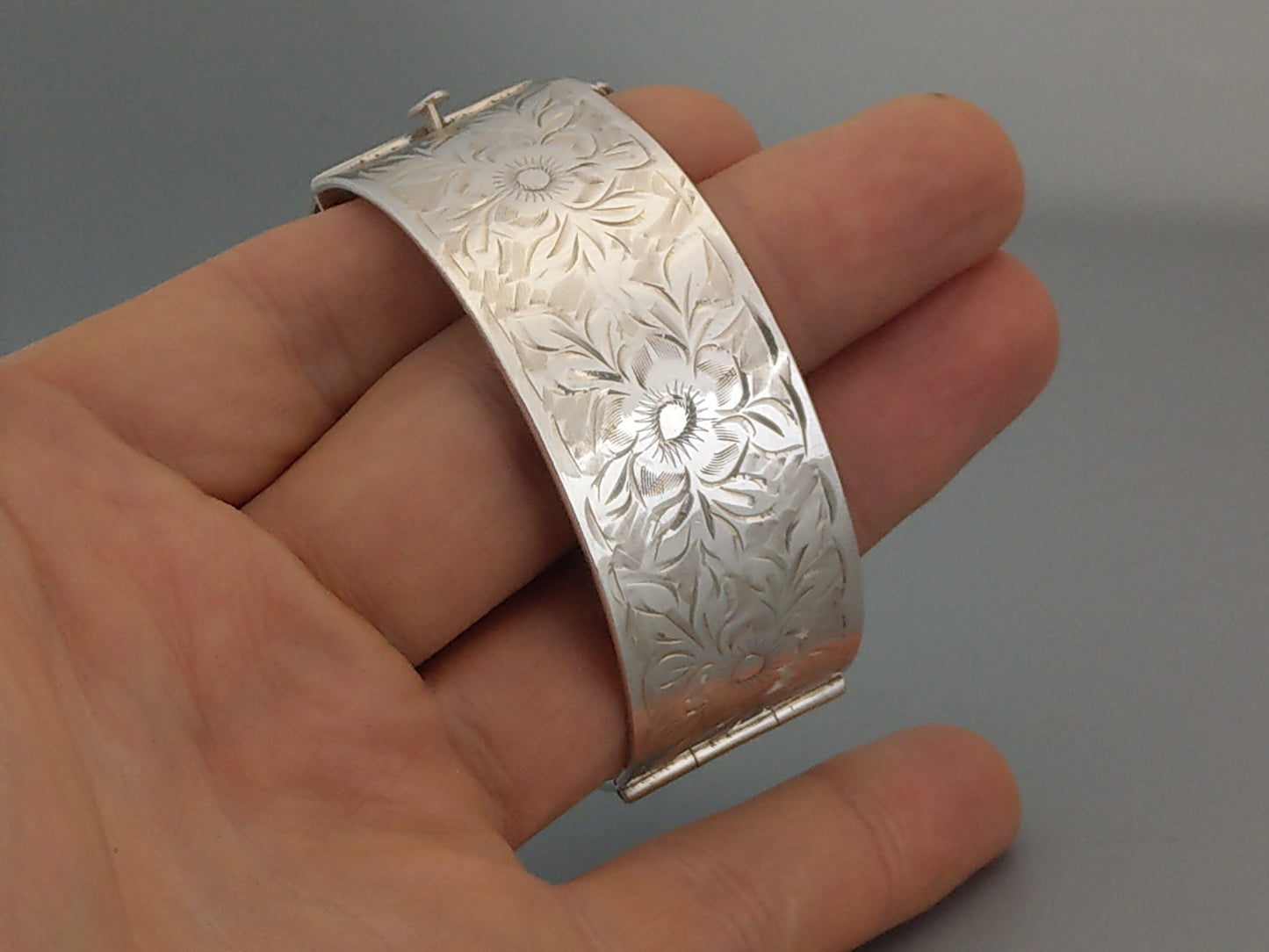 Sterling Silver Thick Bangle with etched flowers by Bracelon 60s