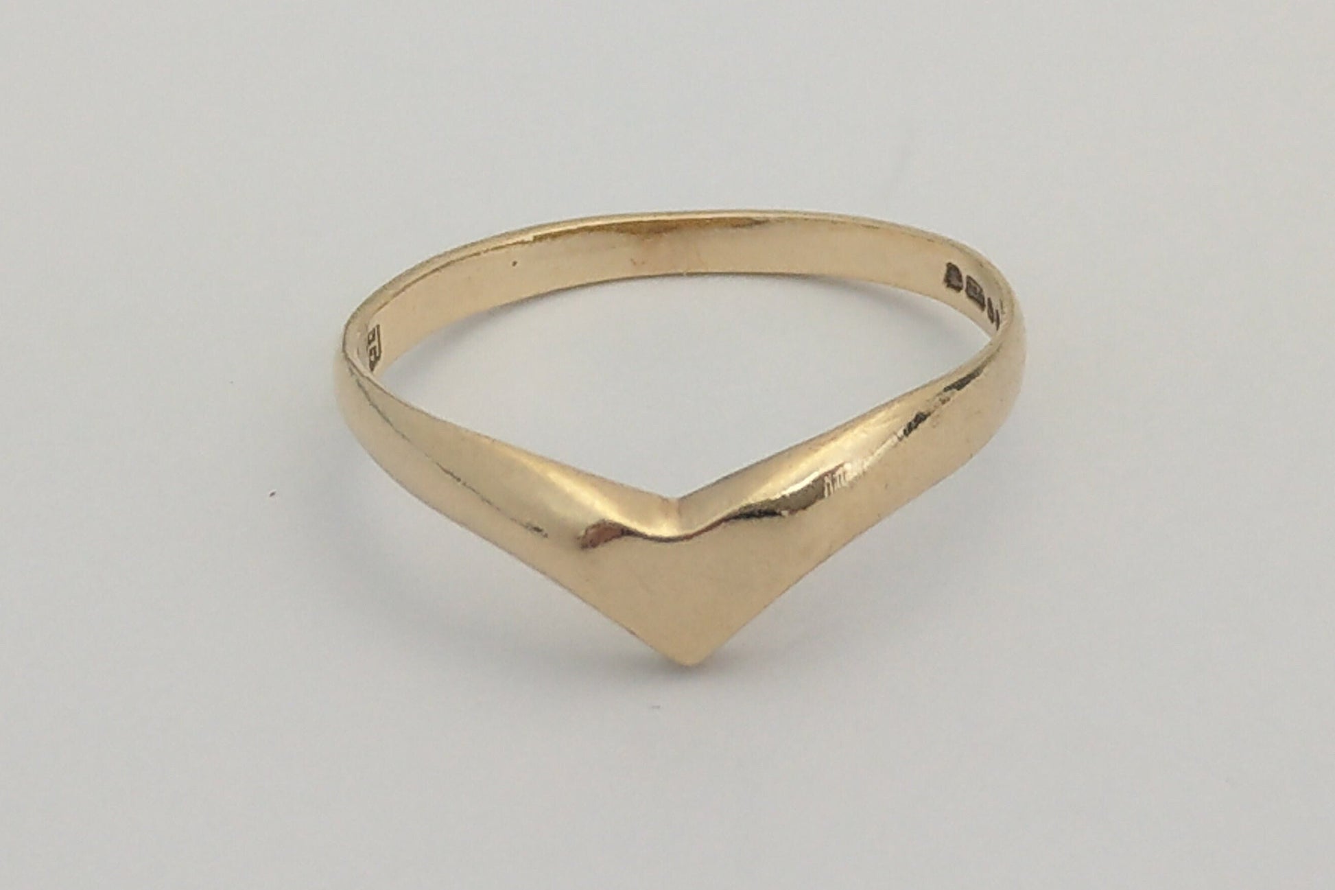 Prohibition Gems - Delicate 9ct Gold wishbone-heart signet band ring by DJ Hill