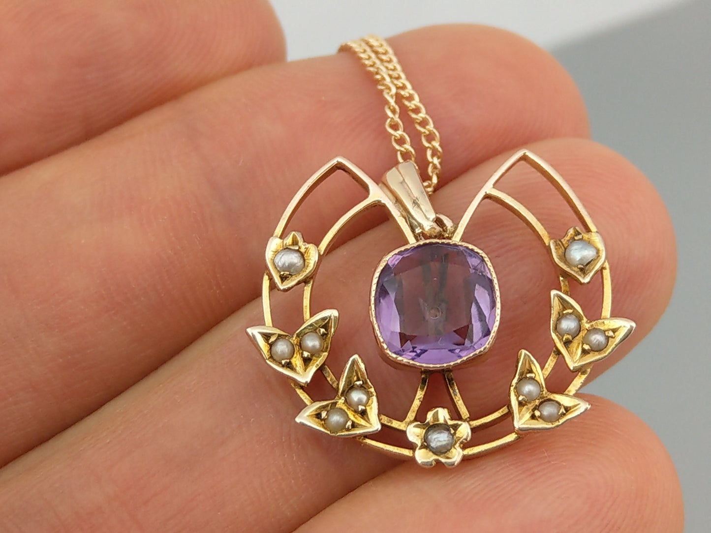 Art Nouveau Amethyst and split pearls openwork Pendant necklace set in 9ct gold